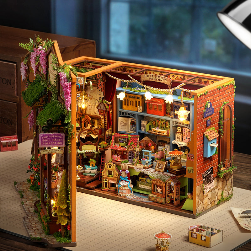 DIY wooden fairy-tale Wonderhous: mini bookends, assembleable houses, gifts, home decor